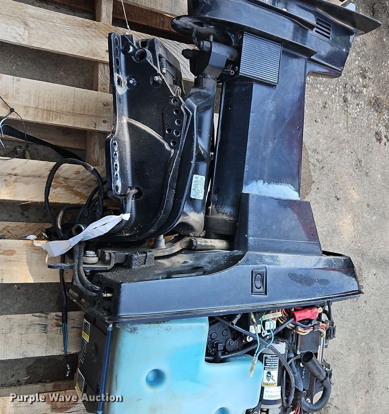 image for item EI3957 2000 Mercury Tracker 60 engine