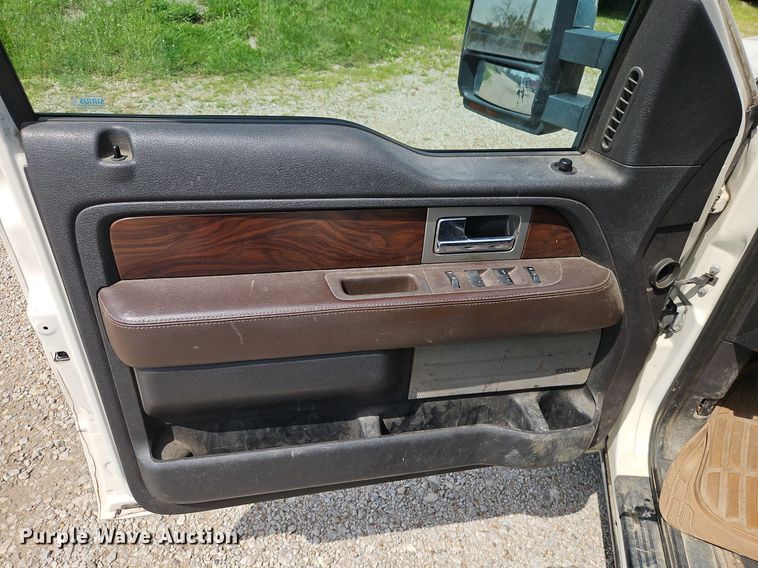 image for item EI3960 2009 Ford F150 Platinum  SuperCrew pickup truck