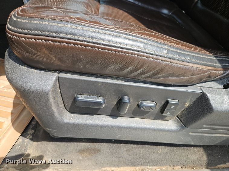 image for item EI3960 2009 Ford F150 Platinum  SuperCrew pickup truck