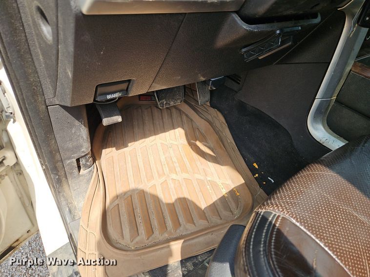 image for item EI3960 2009 Ford F150 Platinum  SuperCrew pickup truck