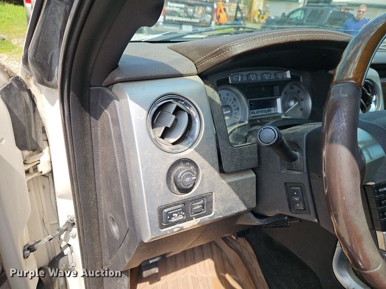 image for item EI3960 2009 Ford F150 Platinum  SuperCrew pickup truck