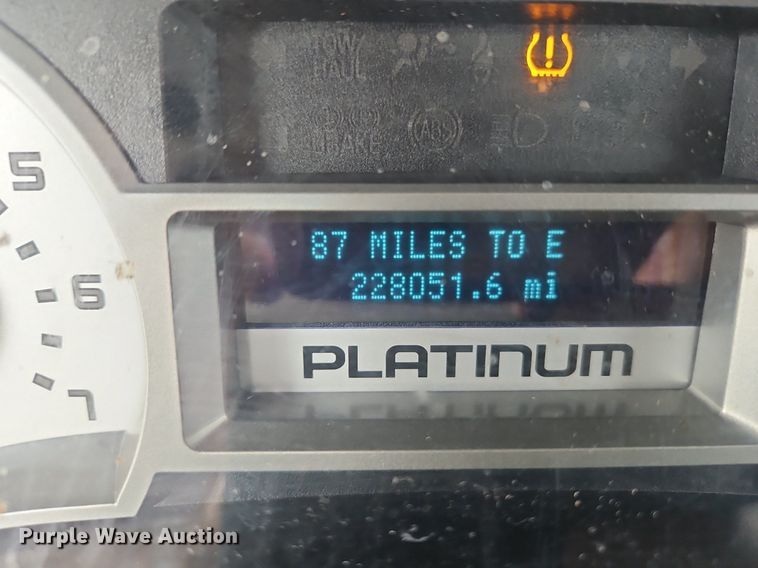 image for item EI3960 2009 Ford F150 Platinum  SuperCrew pickup truck