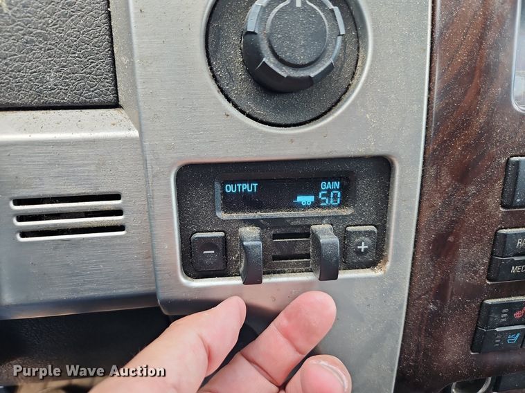 image for item EI3960 2009 Ford F150 Platinum  SuperCrew pickup truck