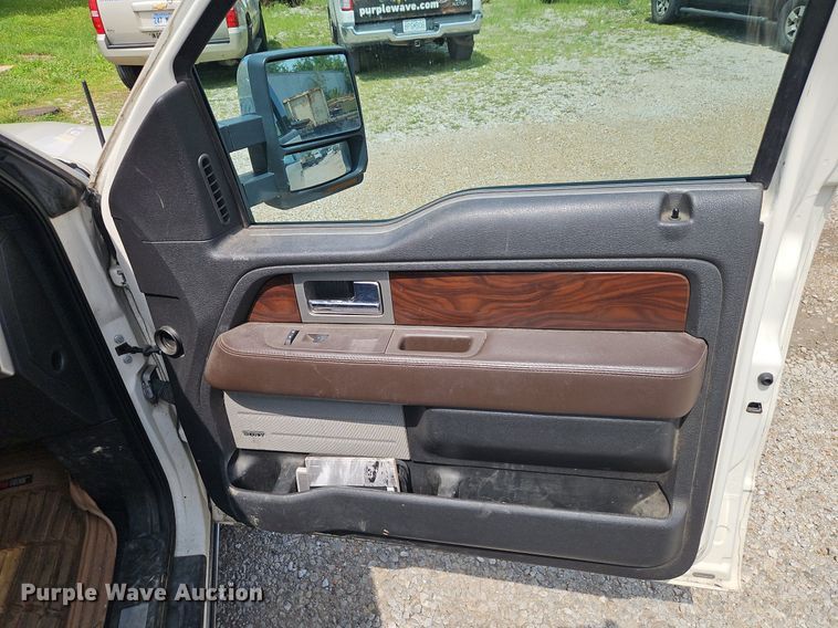 image for item EI3960 2009 Ford F150 Platinum  SuperCrew pickup truck