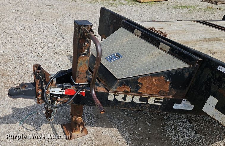 image for item EI3961 2017 Rice Trailers PTH22 tilt deck equipment trailer