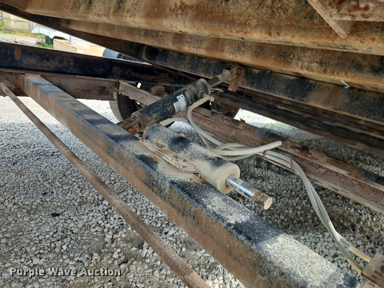 image for item EI3961 2017 Rice Trailers PTH22 tilt deck equipment trailer