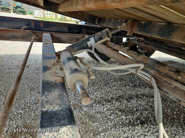 image for item EI3961 2017 Rice Trailers PTH22 tilt deck equipment trailer