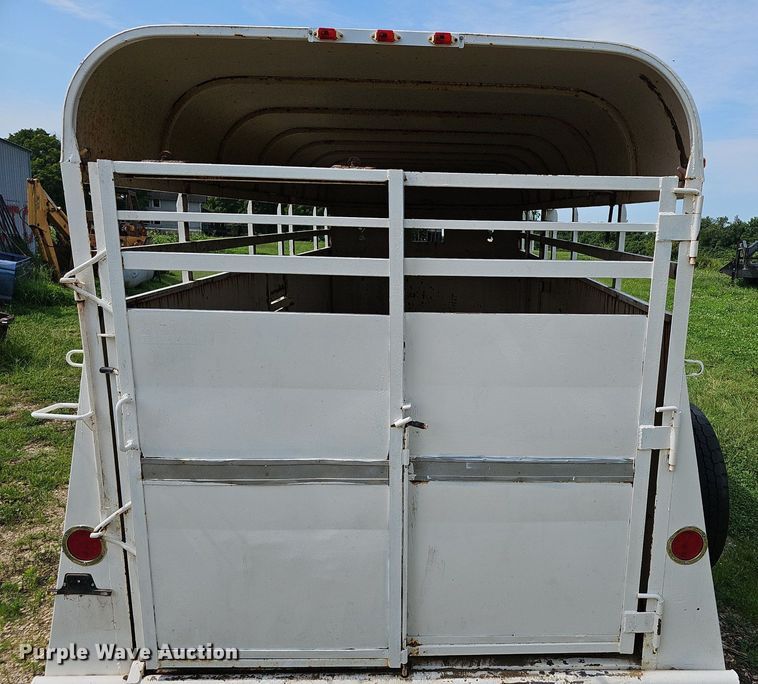image for item EJ5750 1990 Chaparrel Stock Trailer  livestock trailer