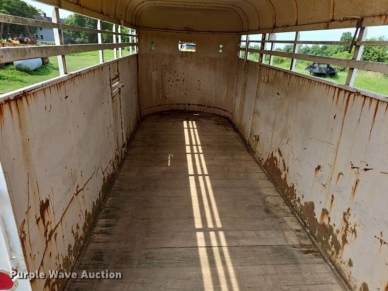 image for item EJ5750 1990 Chaparrel Stock Trailer  livestock trailer