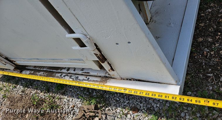 image for item EJ5750 1990 Chaparrel Stock Trailer  livestock trailer