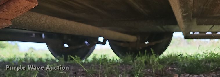 image for item EJ5750 1990 Chaparrel Stock Trailer  livestock trailer