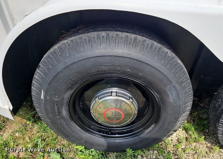 image for item EJ5750 1990 Chaparrel Stock Trailer  livestock trailer