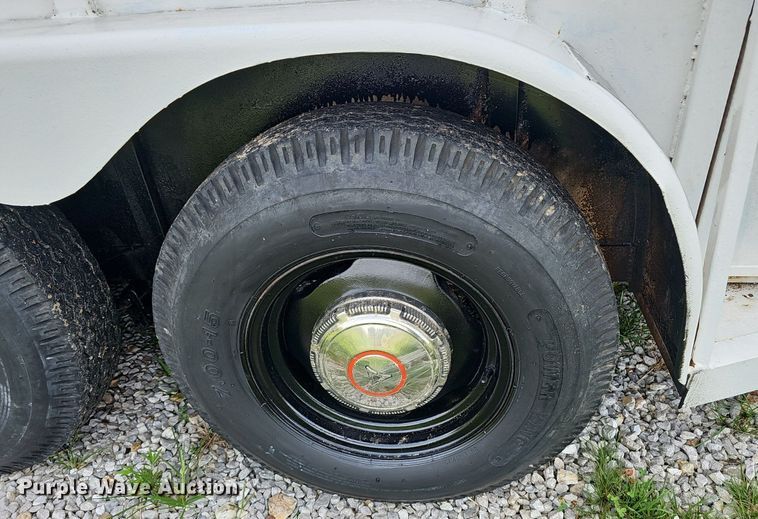 image for item EJ5750 1990 Chaparrel Stock Trailer  livestock trailer