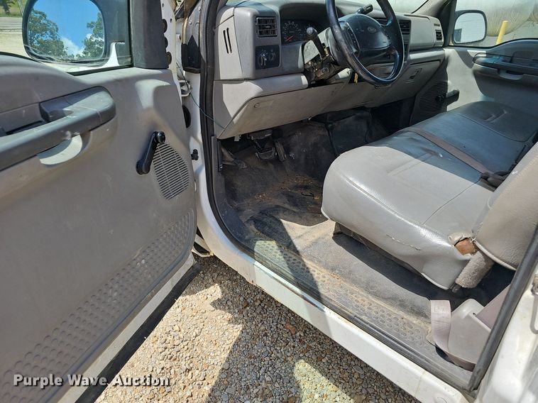 image for item EJ5755 1999 Ford F250 Super Duty SuperCab utility bed pickup truck