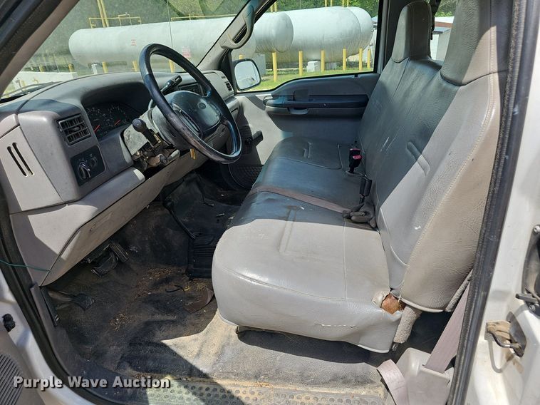 image for item EJ5755 1999 Ford F250 Super Duty SuperCab utility bed pickup truck