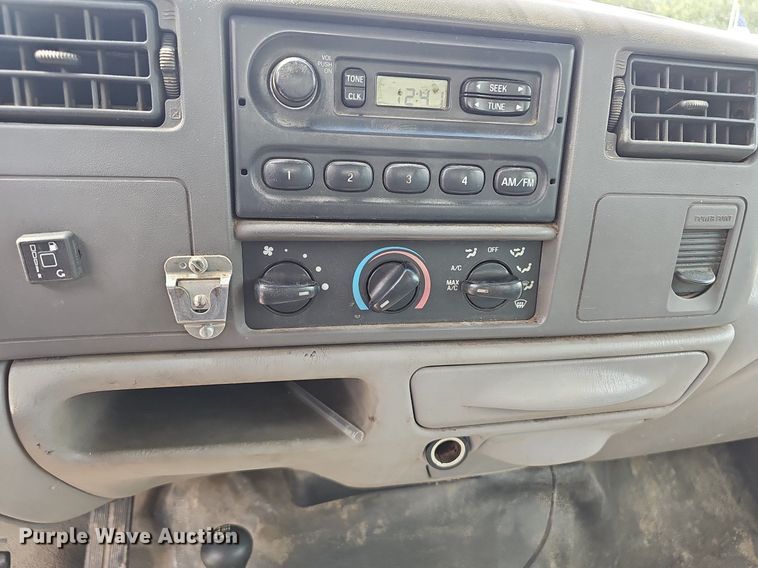 image for item EJ5755 1999 Ford F250 Super Duty SuperCab utility bed pickup truck