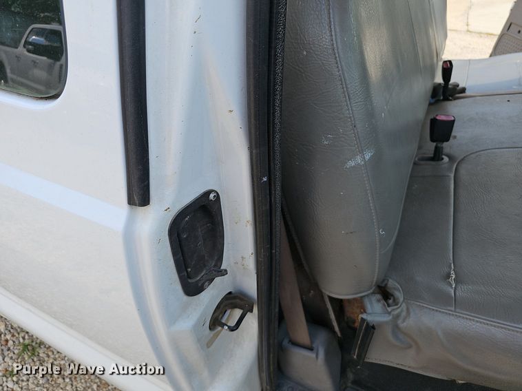 image for item EJ5755 1999 Ford F250 Super Duty SuperCab utility bed pickup truck