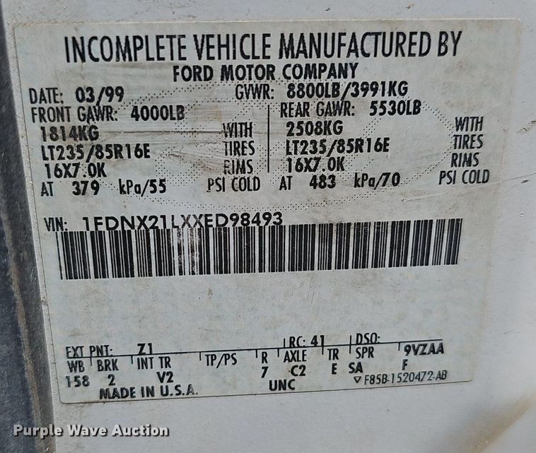 image for item EJ5755 1999 Ford F250 Super Duty SuperCab utility bed pickup truck