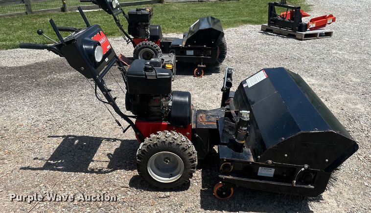 image for item EJ7020 Gravely  936 PB broom