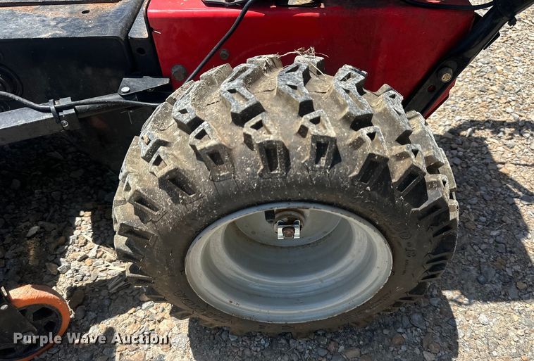 image for item EJ7020 Gravely  936 PB broom