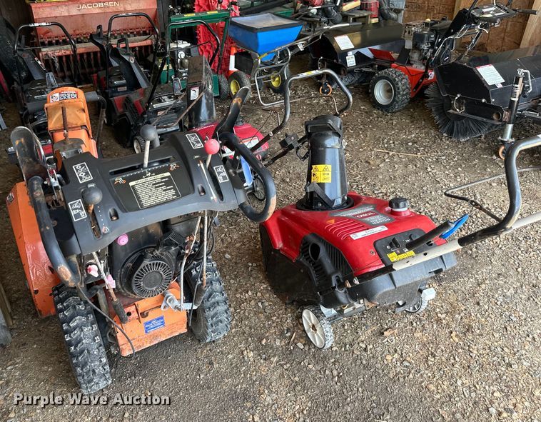 image for item EJ7021 (7) snow blowers 