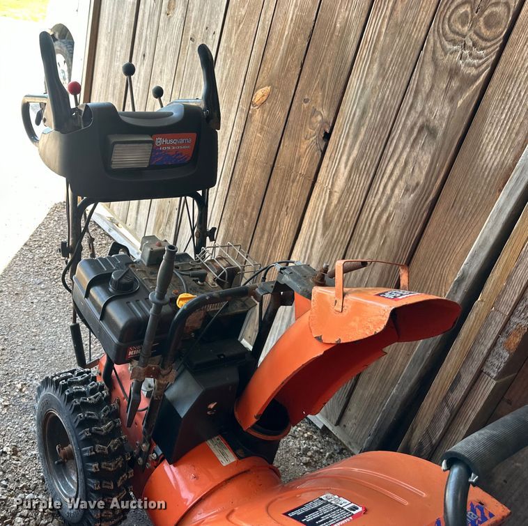 image for item EJ7021 (7) snow blowers 