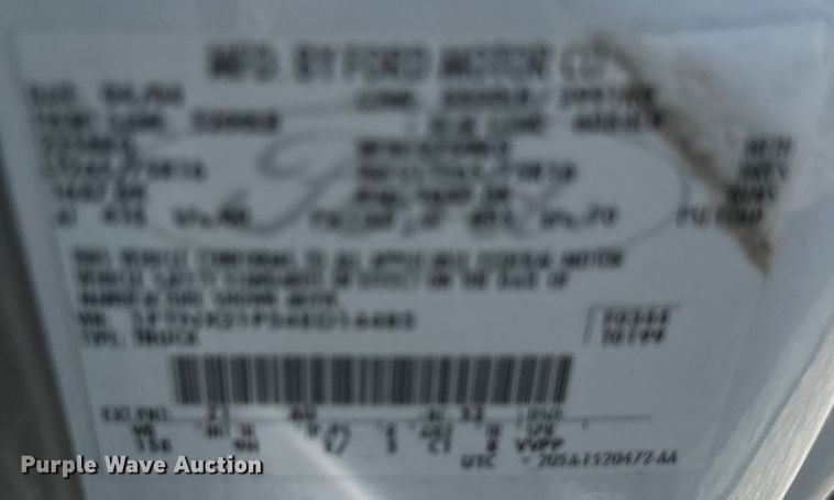 image for item EJ7023 2004 Ford F250 Super Duty SuperCab pickup truck