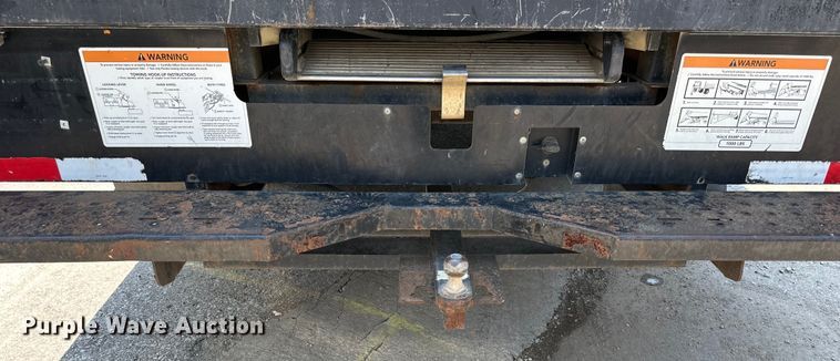 image for item EJ7054 2016 GMC Savana G3500 box truck