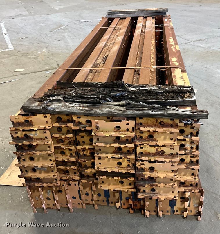 image for item EJ7071 Keystone  pallet racking