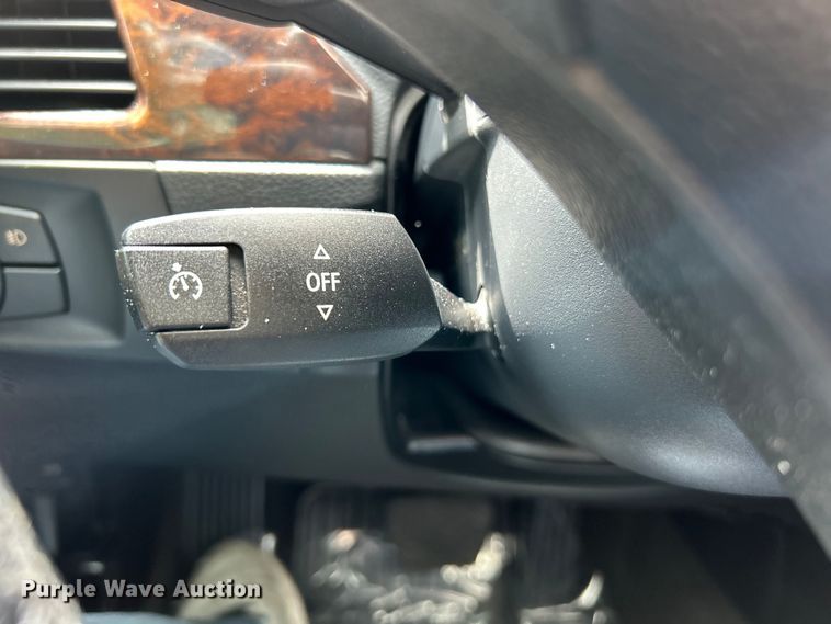 image for item EK4668 2006 BMW 330XI 