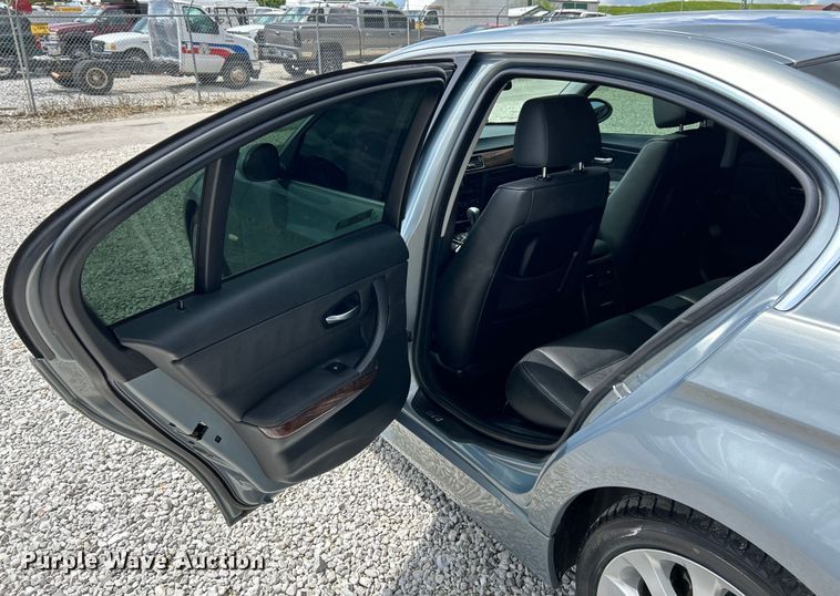 image for item EK4668 2006 BMW 330XI 