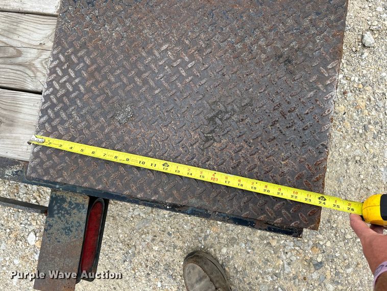 image for item EK4887 2011 Trailerman CTT7617N14 tilt deck equipment trailer