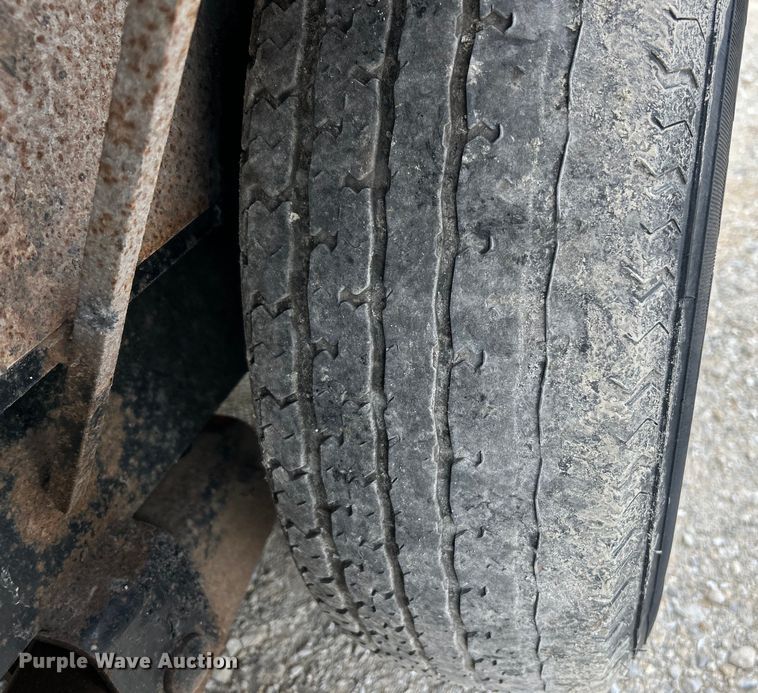 image for item EK4887 2011 Trailerman CTT7617N14 tilt deck equipment trailer