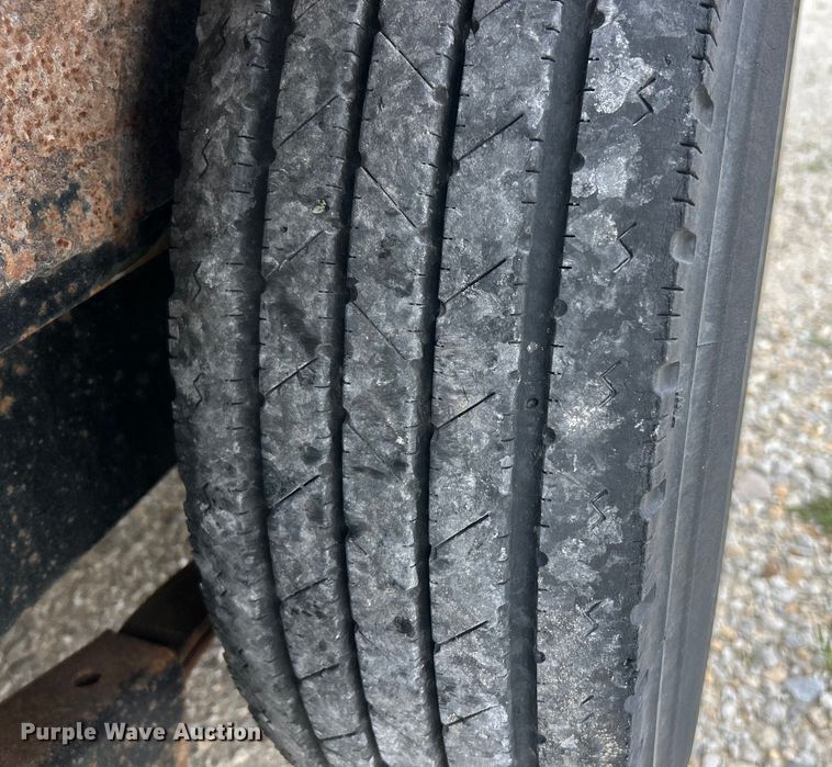 image for item EK4887 2011 Trailerman CTT7617N14 tilt deck equipment trailer