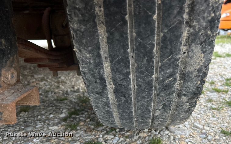 image for item EK4887 2011 Trailerman CTT7617N14 tilt deck equipment trailer