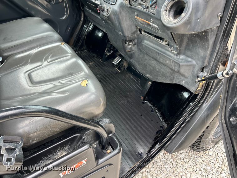 image for item EK4890 2018 Kubota  RTV-X1100C utility vehicle