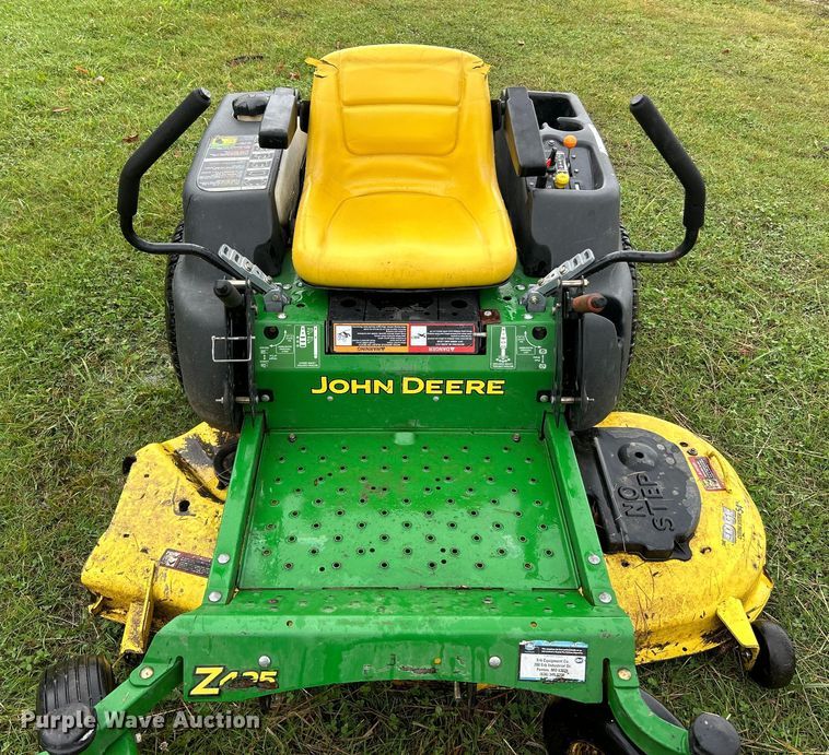 image for item EK4899 2009 John Deere  Z425 ZTR lawn mower
