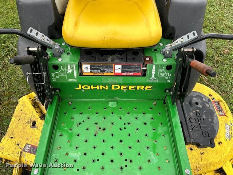 image for item EK4899 2009 John Deere  Z425 ZTR lawn mower