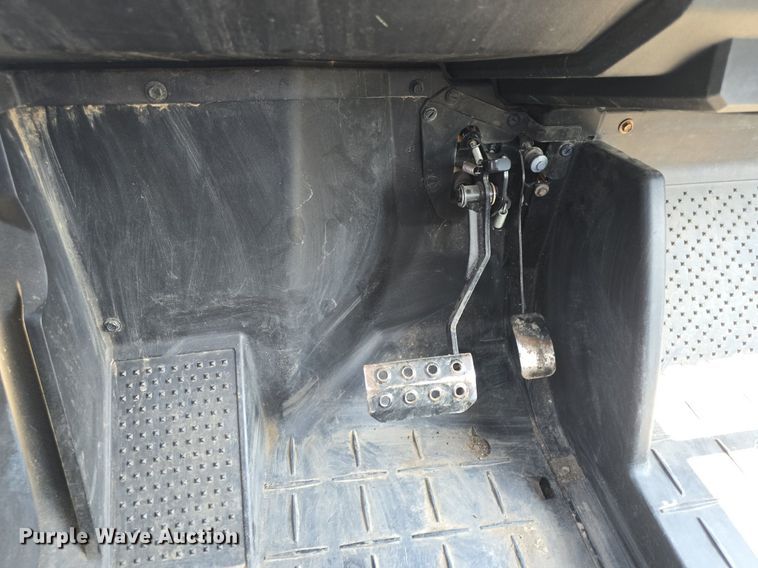 image for item EK6188 2017 Yamaha  Viking utility vehicle