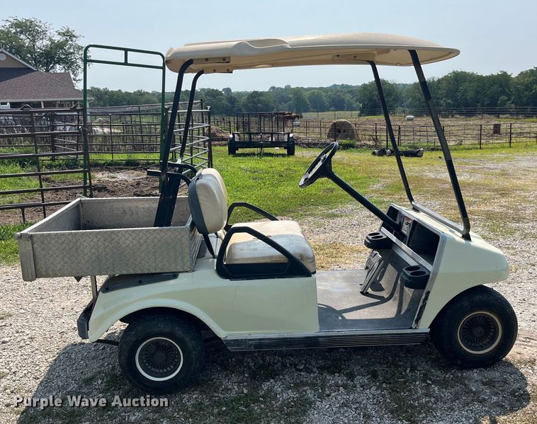 image for item EK8791 2002 Club Car golf cart
