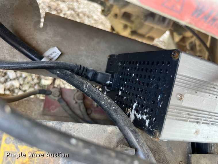 image for item EK8791 2002 Club Car golf cart