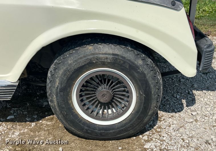 image for item EK8791 2002 Club Car golf cart