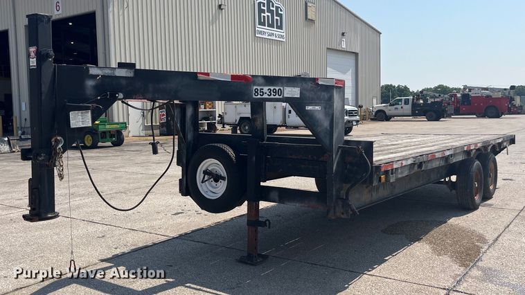 image for item EK8801 1976 Hale Equipment trailer