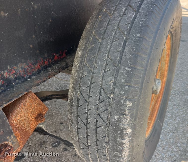 image for item EK8801 1976 Hale Equipment trailer