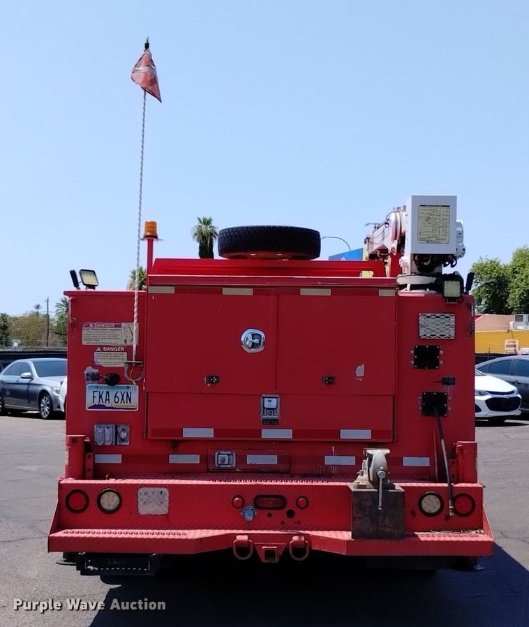 image for item LO9032 2011 Ford F550 Super Duty XL utility / service truck