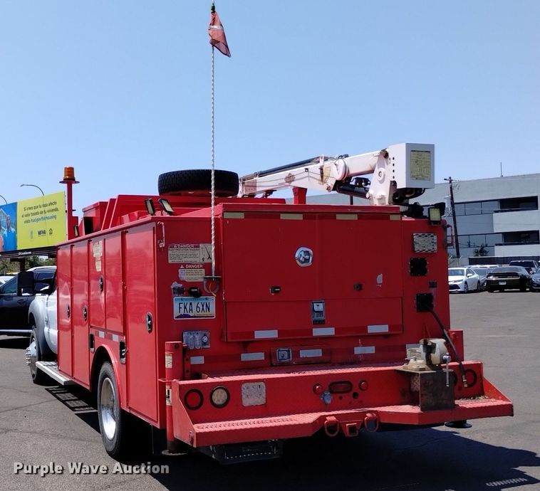 image for item LO9032 2011 Ford F550 Super Duty XL utility / service truck