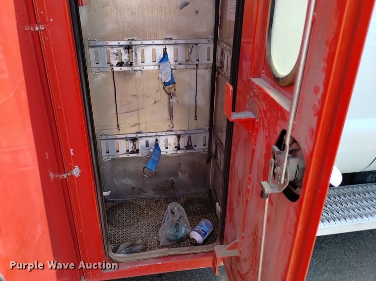 image for item LO9032 2011 Ford F550 Super Duty XL utility / service truck