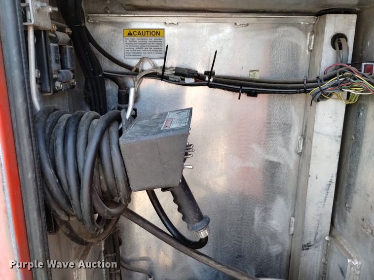 image for item LO9032 2011 Ford F550 Super Duty XL utility / service truck