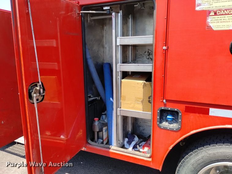 image for item LO9032 2011 Ford F550 Super Duty XL utility / service truck