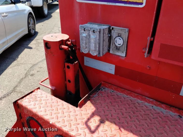 image for item LO9032 2011 Ford F550 Super Duty XL utility / service truck